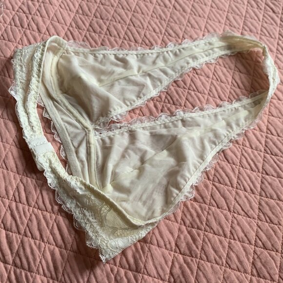 JOJOANS - Halter Lace Bralette - Wirefree Lace - Cream White - Large - Picture 5 of 10